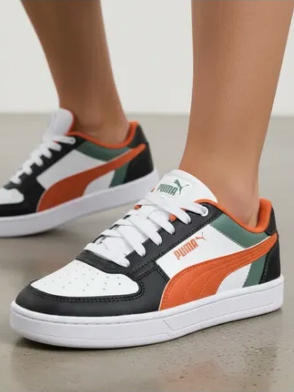 Puma Caven 2.0 Block JR Sneakers - Unisex. Size 5.5.